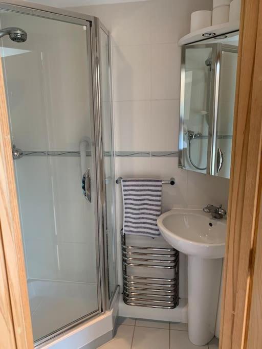 Crabshell Quay Waterfront Living In Kingsbridge Appartement Kingsbridge  Buitenkant foto