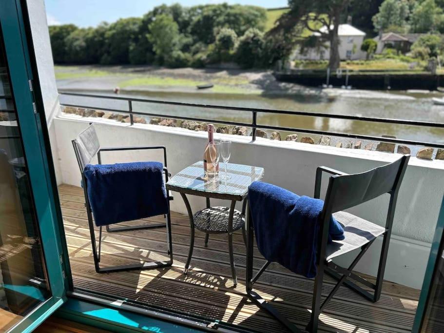 Crabshell Quay Waterfront Living In Kingsbridge Appartement Kingsbridge  Buitenkant foto