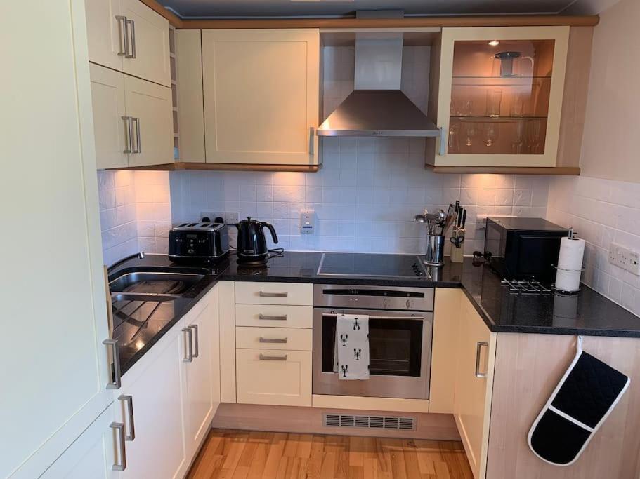 Crabshell Quay Waterfront Living In Kingsbridge Appartement Kingsbridge  Buitenkant foto