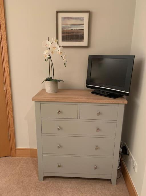 Crabshell Quay Waterfront Living In Kingsbridge Appartement Kingsbridge  Buitenkant foto
