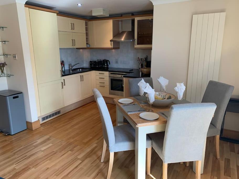 Crabshell Quay Waterfront Living In Kingsbridge Appartement Kingsbridge  Buitenkant foto