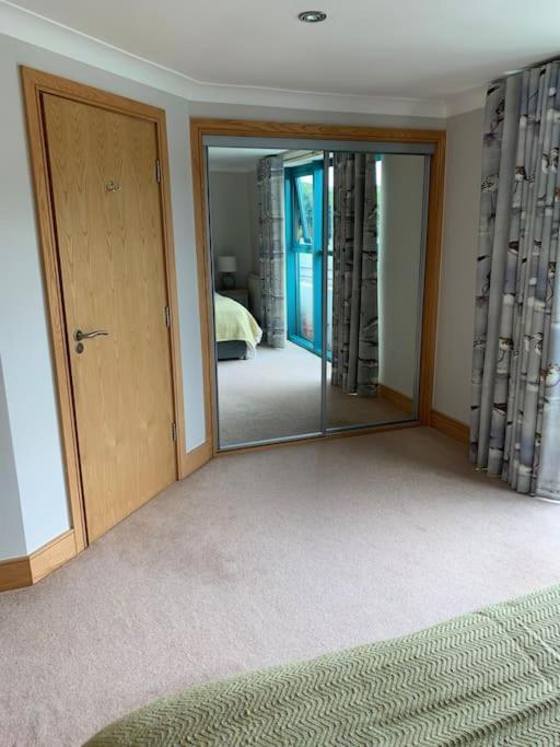 Crabshell Quay Waterfront Living In Kingsbridge Appartement Kingsbridge  Buitenkant foto